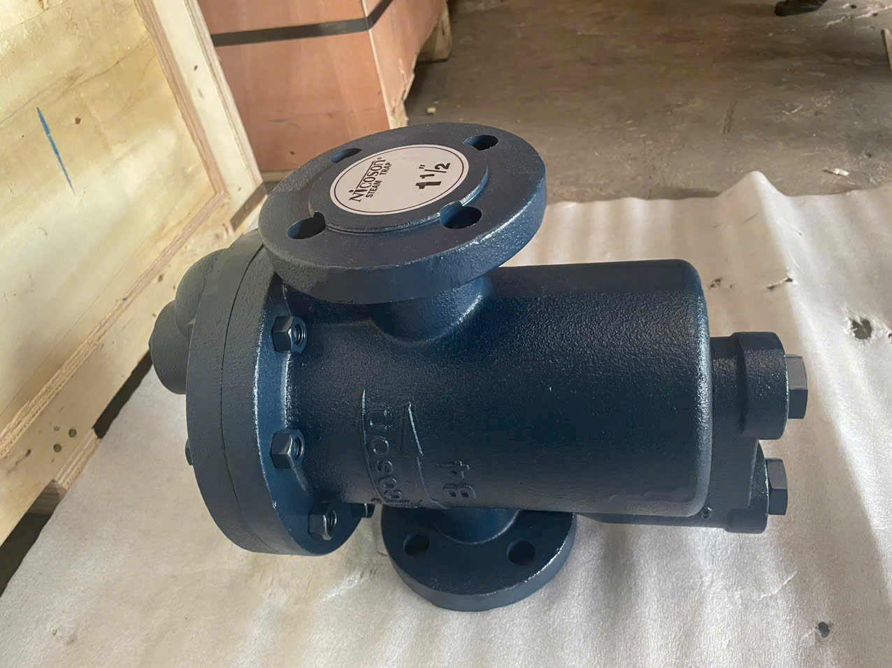 Bẫy hơi PN16 khác bẫy hơi Jis10K ở tiêu chuẩn mặt bích kết nối và mức độ chịu tối đa